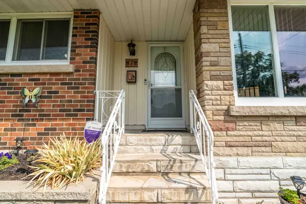 Hamilton, ON L8T 1W3,7 Kenwood CRES