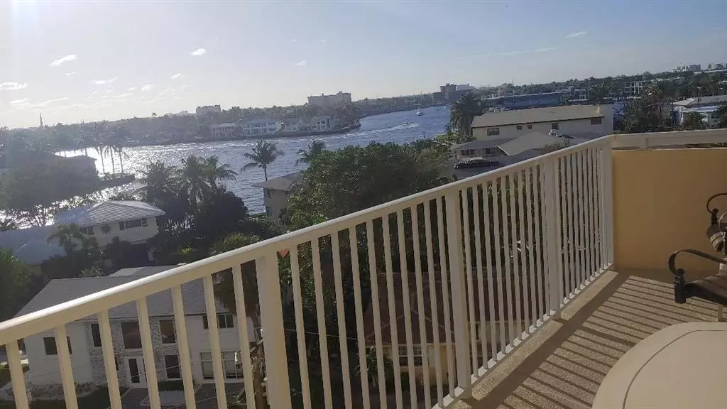 Pompano Beach, FL 33062,1200 Hibiscus Ave #608