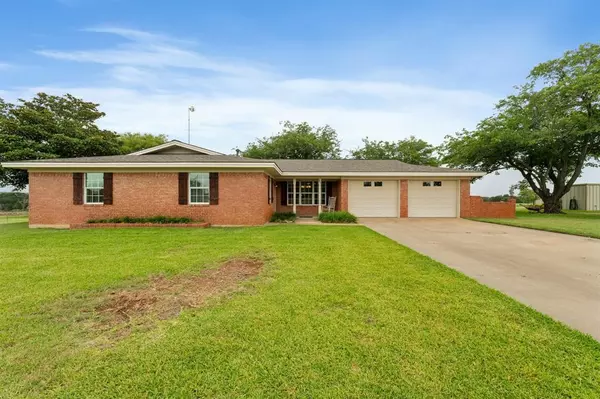 Stephenville, TX 76401,1802 County Road 428