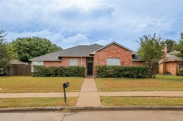 1106 Rosewood Lane, Lancaster, TX 75146