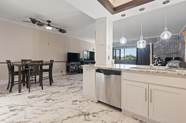 Arlington, TX 76013,2100 Reflection Bay Drive