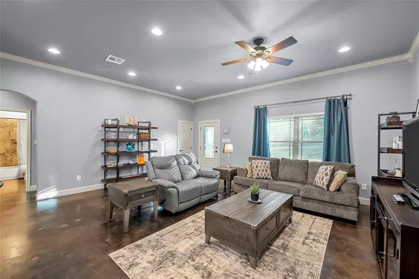 Valley Mills, TX 76689,207 Cresthill Circle