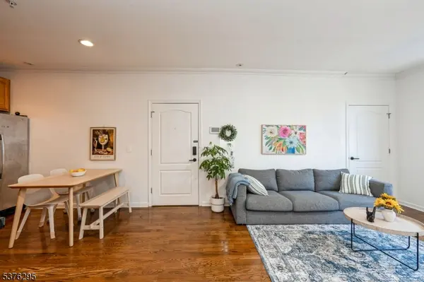 Rutherford Boro, NJ 07070,22 Sylvan St