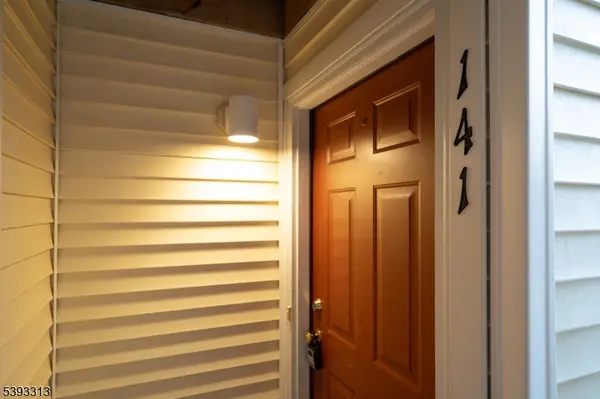 Hamburg Boro, NJ 07419,141 Falcon Ridge Way N #1