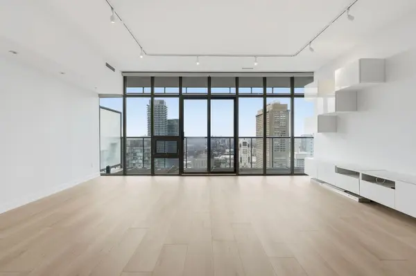 Toronto C08, ON M4Y 1R9,33 Charles ST E #3905