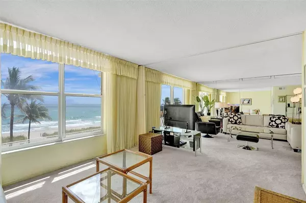 Hillsboro Beach, FL 33062,1051 Hillsboro Mile #307E