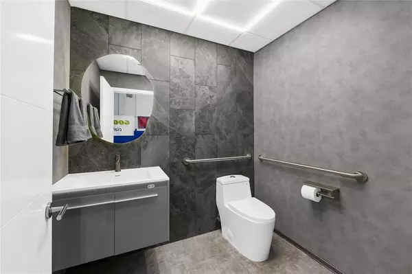 Pompano Beach, FL 33069,2175 N Andrews Ave #3