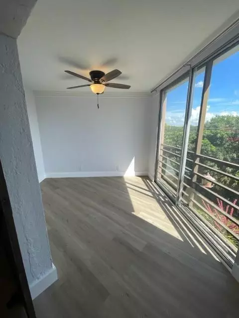 Fort Lauderdale, FL 33351,3100 N Pine Island Rd #410