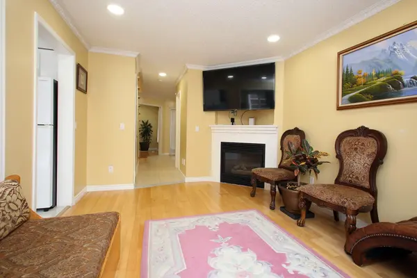 Brampton, ON L6S 5Y9,9 Nectarine CRES