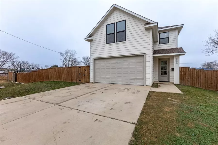 205 Kimbell Street, Mesquite, TX 75149