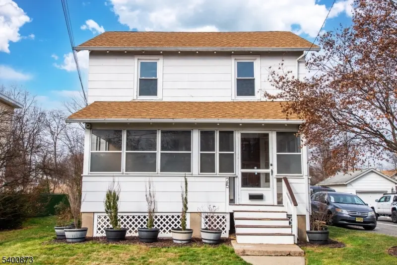 25 Dodd Rd, West Caldwell Twp., NJ 07006