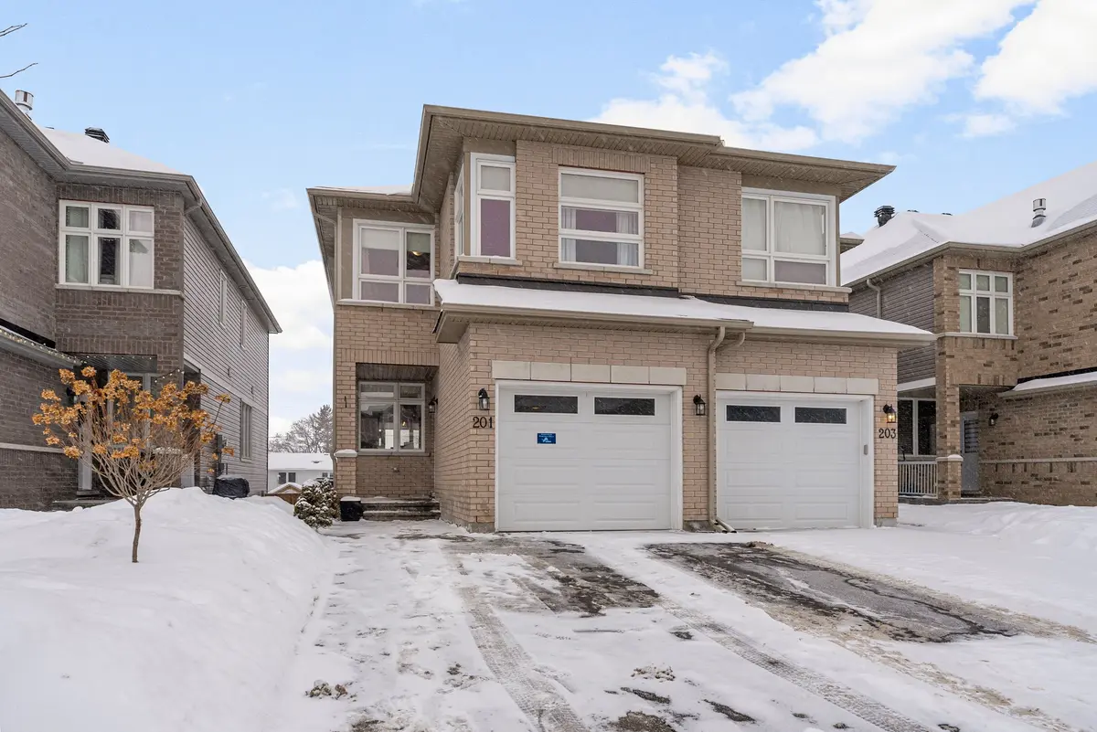 Arnprior, ON K7S 0H1,201 Bert Hall ST