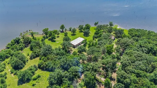 Emory, TX 75440,476 Private Road 7326