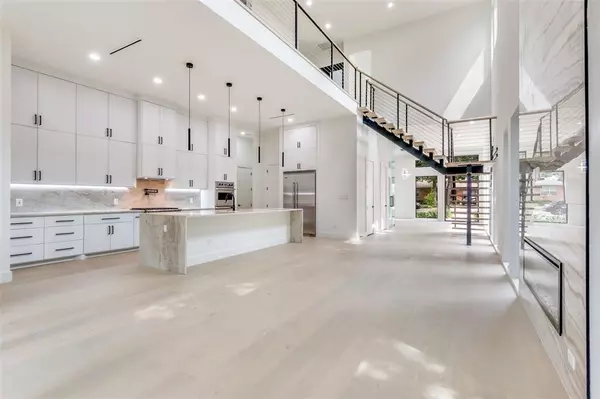 Dallas, TX 75229,4218 Bonham Street