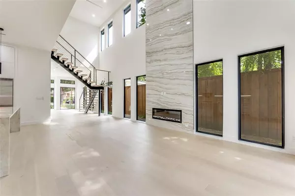 Dallas, TX 75229,4218 Bonham Street