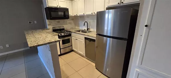 Arlington, TX 76006,2312 Balsam Drive #A303