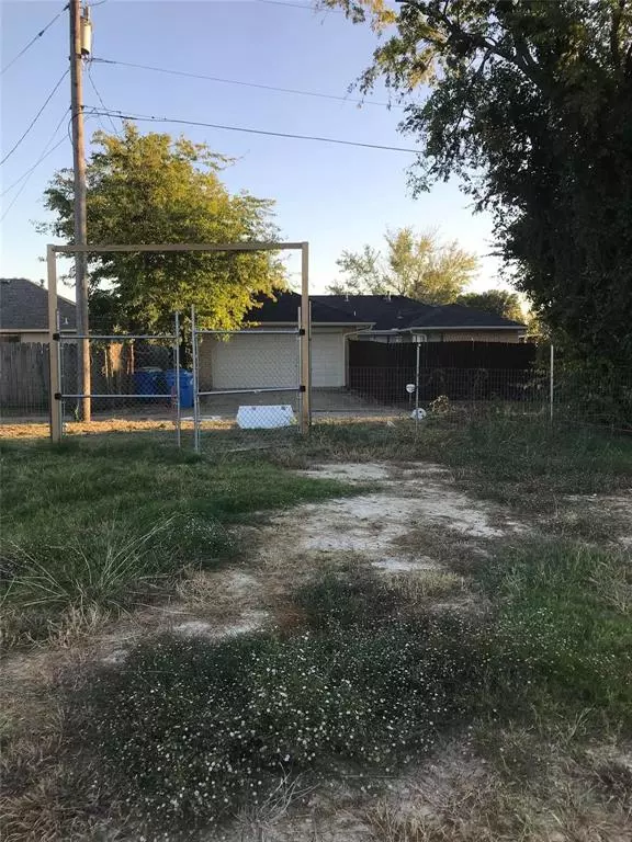 Rowlett, TX 75088,7008 Garner Road