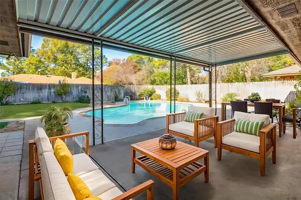 1910 Jamestown Court, Arlington, TX 76013