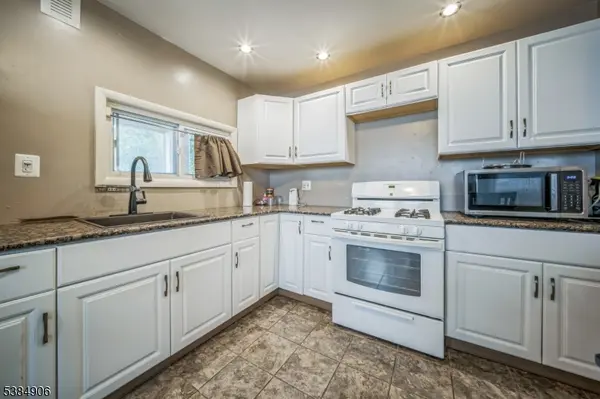 Newark City, NJ 07104,22 Hinsdale Pl