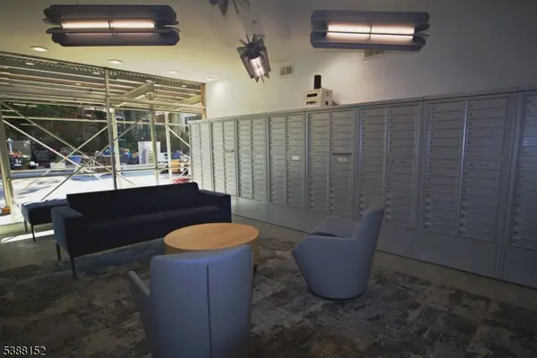 Passaic City, NJ 07055,285 Aycrigg Ave #19H