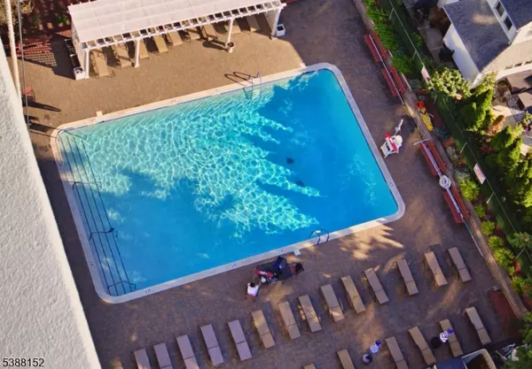 Passaic City, NJ 07055,285 Aycrigg Ave #19H