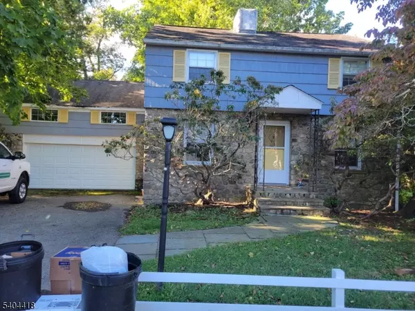 Hopatcong Boro, NJ 07843,8 Randolph Ave