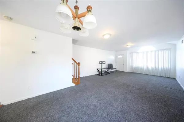 Staten Island, NY 10314,74 Sumner AVE