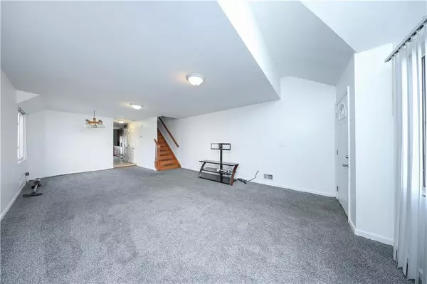 Staten Island, NY 10314,74 Sumner AVE