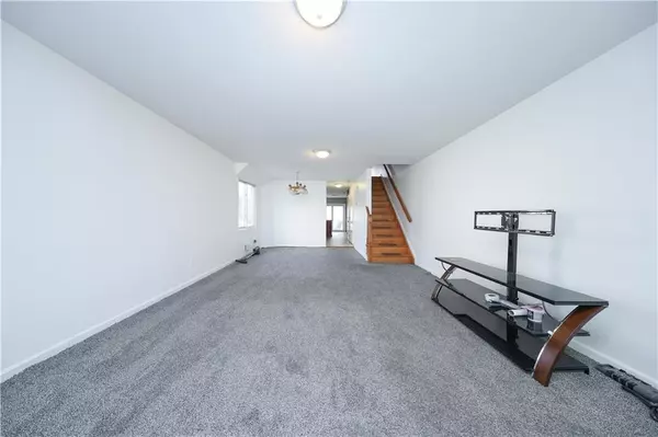 Staten Island, NY 10314,74 Sumner AVE