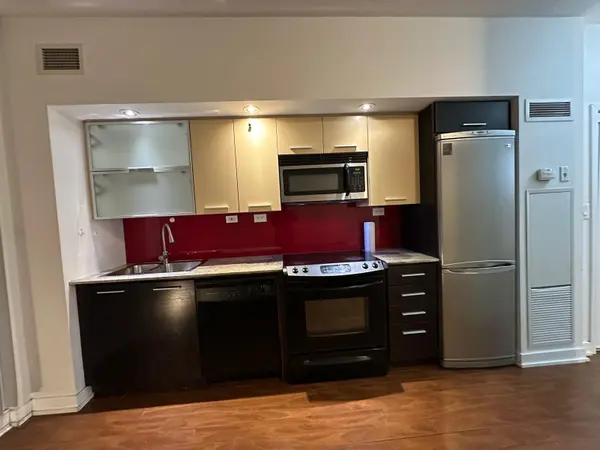 Toronto C01, ON M5V 3Z5,8 Telegram Mews #720