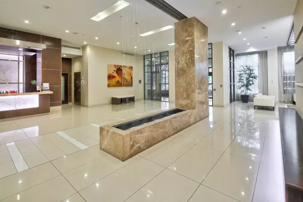 Toronto C14, ON M2N 0C1,500 Doris AVE #423