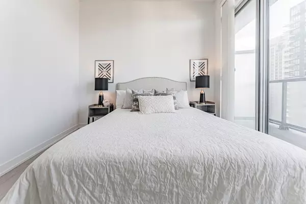 Toronto C01, ON M5V 0G8,20 Bruyeres Mews #1503