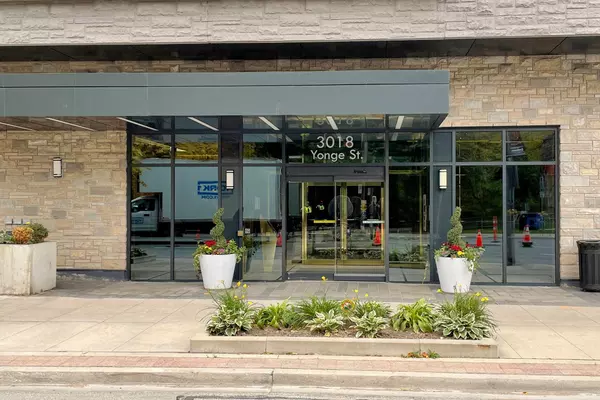 Toronto C04, ON M4N 2K4,3018 Yonge ST #415
