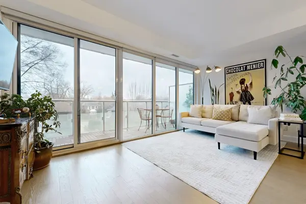 Toronto C04, ON M4N 2K4,3018 Yonge ST #415