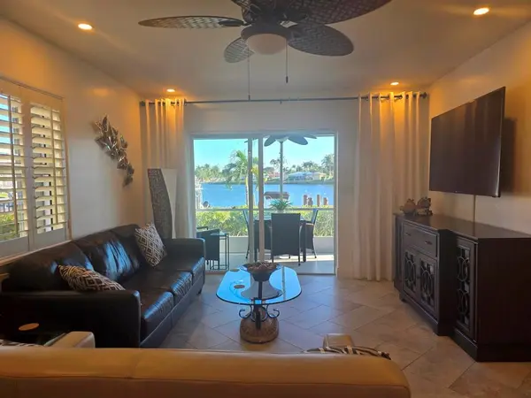 Pompano Beach, FL 33060,650 Pine Dr #1