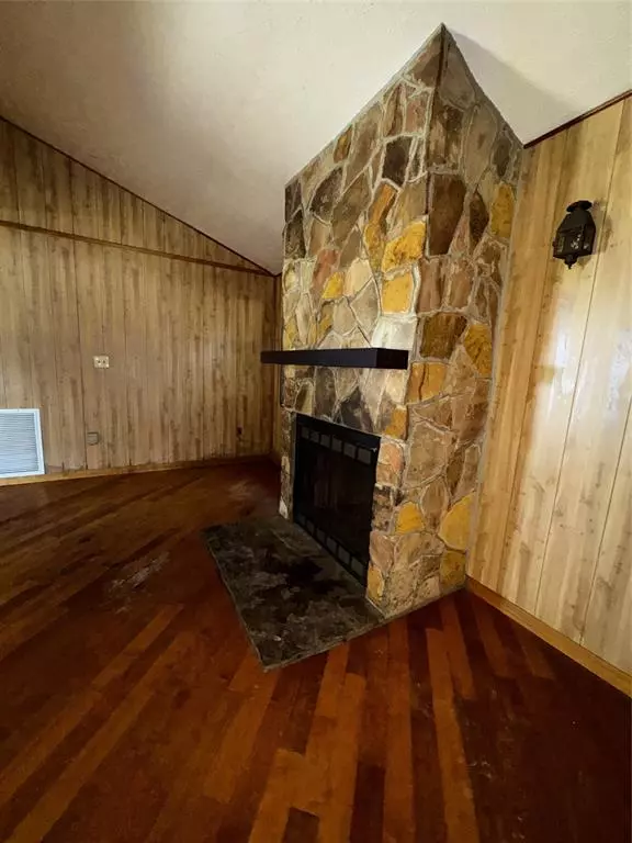 Fort Pierce, FL 34951,7205 Lakeland Blvd