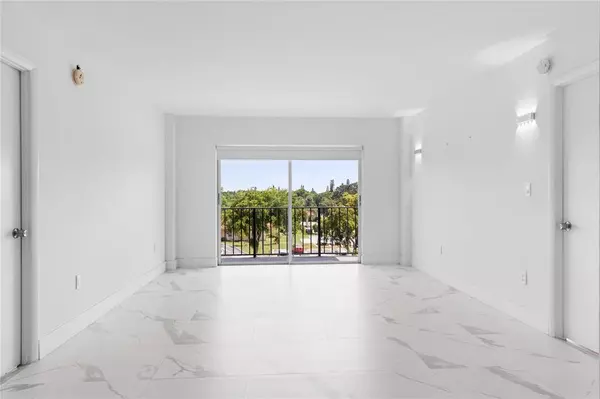 Lauderhill, FL 33319,4164 Inverrary Dr #412