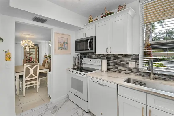 Jensen Beach, FL 34957,3412 NE Causeway Blvd #103