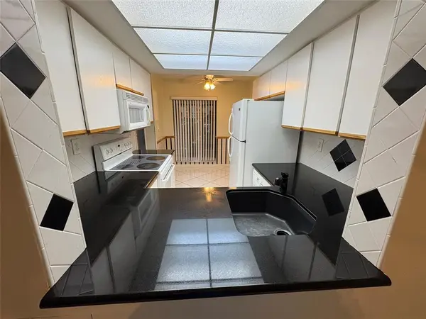 Deerfield Beach, FL 33442,2059 SW 15TH ST #225