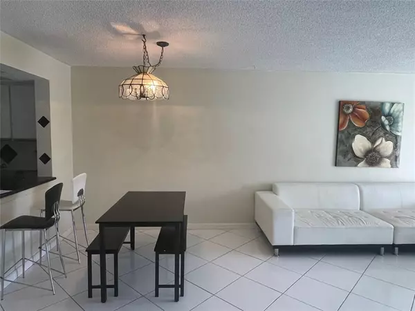 Deerfield Beach, FL 33442,2059 SW 15TH ST #225