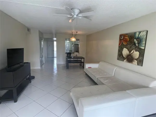 Deerfield Beach, FL 33442,2059 SW 15TH ST #225
