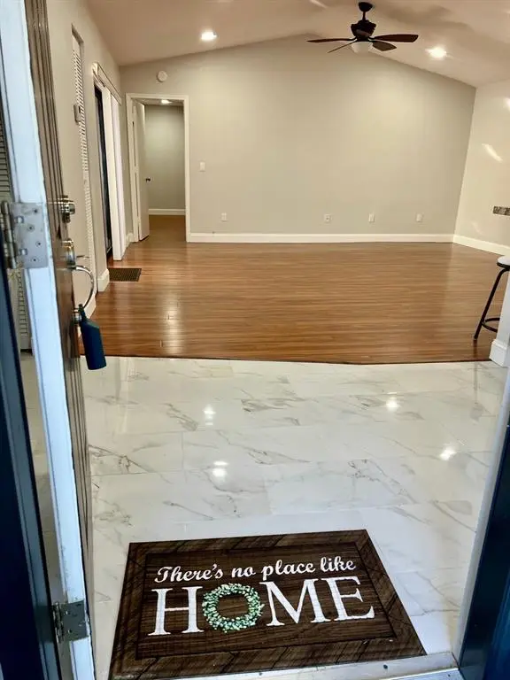 Boca Raton, FL 33433,8951 SW 19th St #B