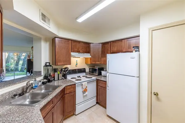 Oakland Park, FL 33309,2405 NW 33rd St #1201