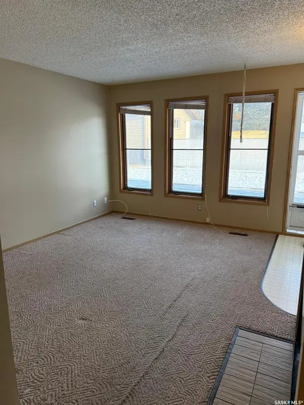 Regina, SK S4X 2B8,7231 Dalgliesh DRIVE