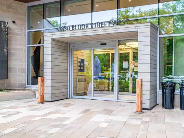 Toronto W02, ON M6P 0A2,1830 Bloor ST W #736