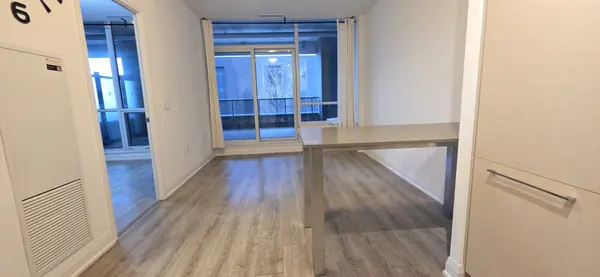 Toronto W08, ON M9B 0E3,26 Gibbs RD #201