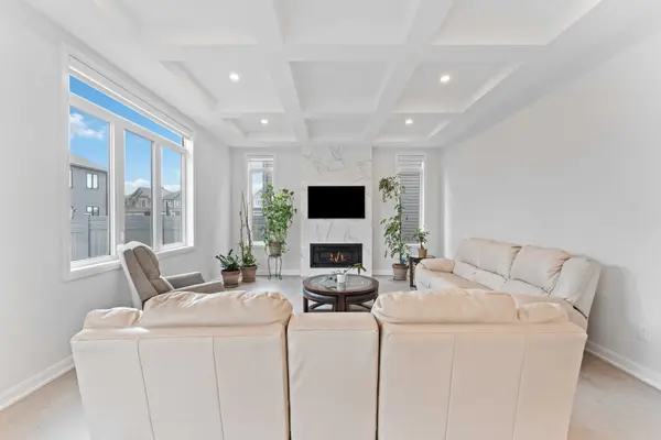 Manotick - Kars - Rideau Twp And Area, ON K4M 0N2,700 Coast CIR