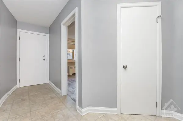 Vanier And Kingsview Park, ON K1L 5X8,214 CARILLON ST