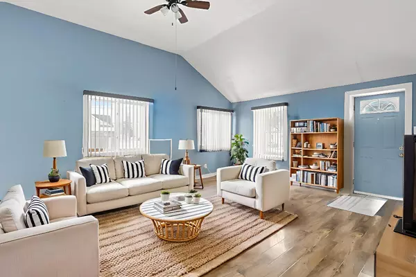 Fort Erie, ON L0S 1B0,3852 Brunswick AVE