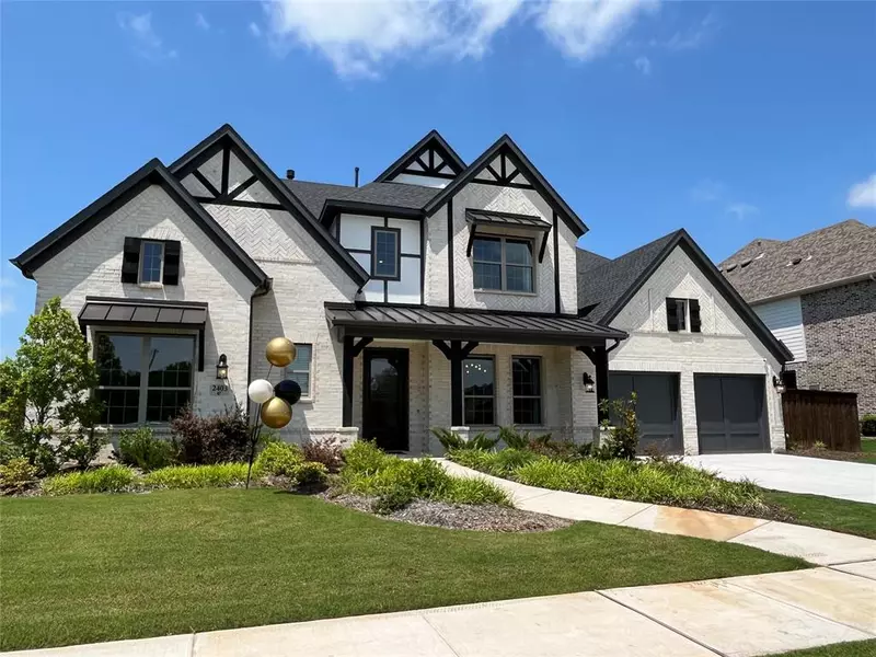 2403 Royal Dove Lane, Mansfield, TX 76063